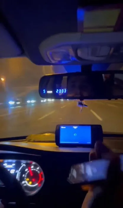 İstanbul’da taksici yolcu kavgası: Otobanın ortasında inin!