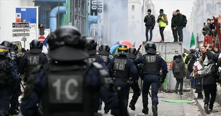 Fransa’da polisin göstericilere yakın mesafeden plastik mermi kullanmasıyla ilgili soruşturma