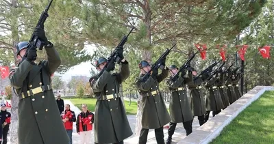 Sivas’ta tarihi zaferin yıl dönümünde şehitler anıldı #sivas