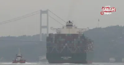Dünyanın en büyük kargo gemisi İstanbul Boğazı’ndan geçti