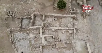 Assos’ta çocuk mezarlarına hediye olarak konulan 2 bin yıllık düdük bulundu | Video