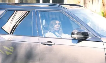 Objektiflerden kaçtı