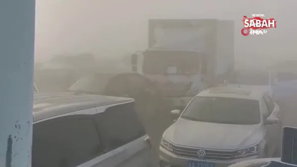 Çin'de yoğun sis: En az 200 araç birbirine girdi, 1 kişi öldü! | Video