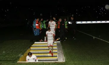 MKE Ankaragücü-Adanaspor maçı tatil edildi