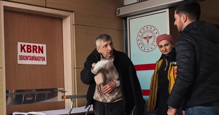 Kamyonetin saka kapağına elini sıkıştırdı! İşaret parmağı koptu