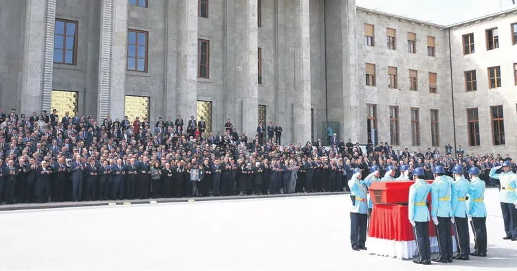 Tank Hasan’a devlet vedası