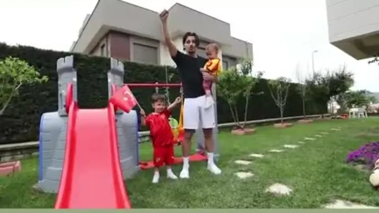 Serdar Gürler'den 23 Nisan videosu