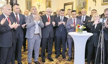 Şehitler dünyanın dört yanında anıldı