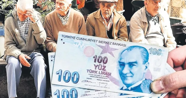 Emeklilere çifte bayram