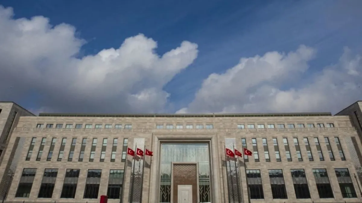 Milli İstihbarat Akademisi “Casuslardan Korunma” rehberini yeniden yayınladı Milli İstihbarat Akademisi “Casuslardan Korunma” rehberini yeniden yayınladı