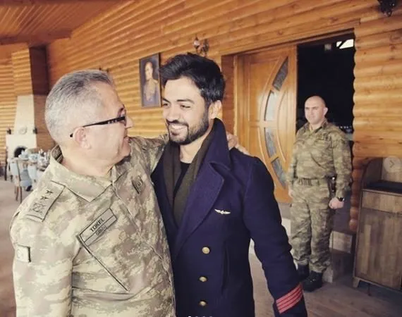 Mehmetçik Yusuf Güney ile moral depoladı!