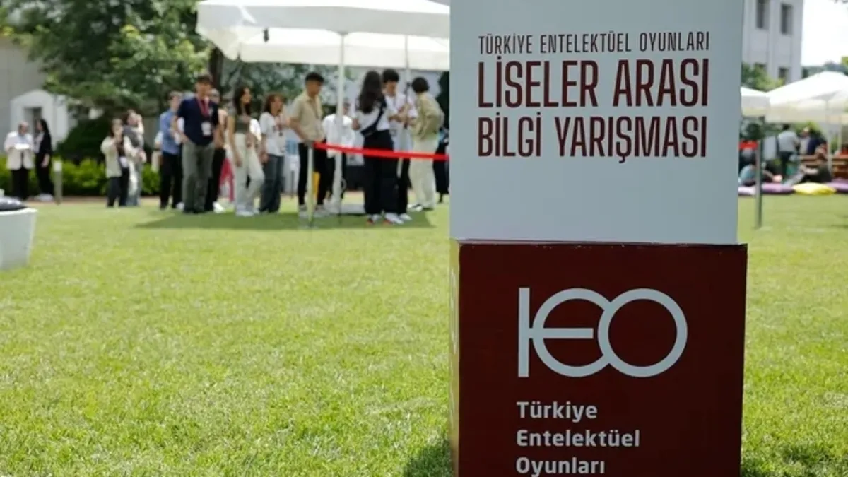 Türkiye Entelektüel Oyunları’nın kazananları belli oldu! Dr. Esra Albayrak: “Bilgi eyleme dönüşmüyorsa insana yük olur” Türkiye Entelektüel Oyunları’nın kazananları belli oldu! Dr. Esra Albayrak: “Bilgi eyleme dönüşmüyorsa insana yük olur”