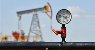 Brent petrol 83,57 dolar