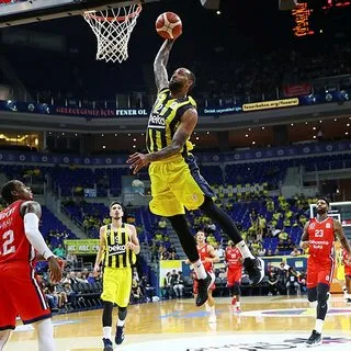 Fenerbahçe Beko, İtalya deplasmanında