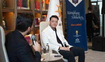 Mesut Özil ’Kütüphane Sohbetleri’ programına katıldı