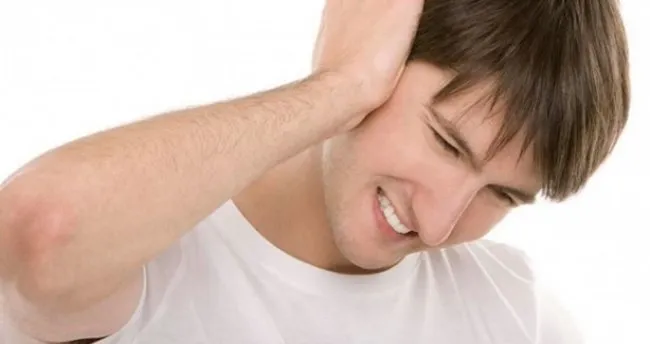 yutkunurken kulak agrisi neden olur