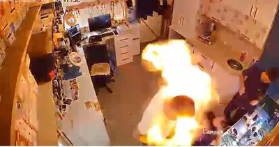 Tamir edilen telefon bomba gibi patladı! #kocaeli
