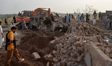 Pakistan’da polis kontrol noktasına kanlı saldırı: 15 ölü