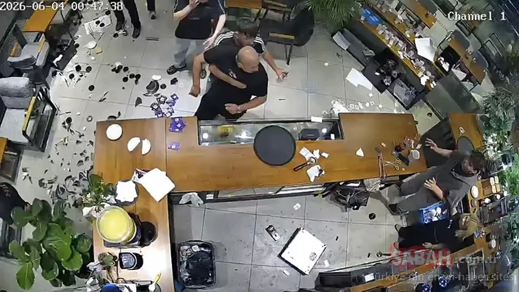 Sarkıntılık etti, malzemeleri fırlattı, kafeyi dağıttı! Kime bulaştığını bilmiyorsun, mahvederim Görüntüler ortaya çıktı
