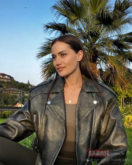 Fahriye Evcen sadeliği ile fark yarattı! Fahriye’nin tarzı diye bir şey var