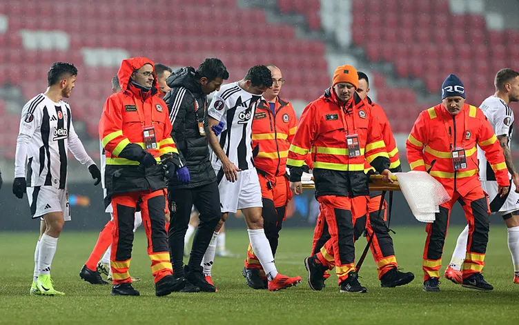 SON DAKİKA: Dolmabahçe’de dev derbi! Beşiktaş-Fenerbahçe maçının muhtemel 11’leri! Derbi tarihinden ilginç notlar...