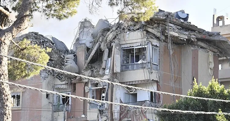 Katil İsrail katliama doymuyor! Lübnan’a yeni hava saldırısı: Bina yerle bir oldu