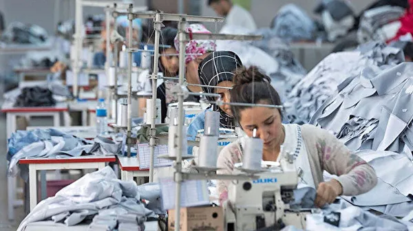 SON DAKİKA: AK Parti'den emekli zammı ve asgari ücret açıklaması geldi!