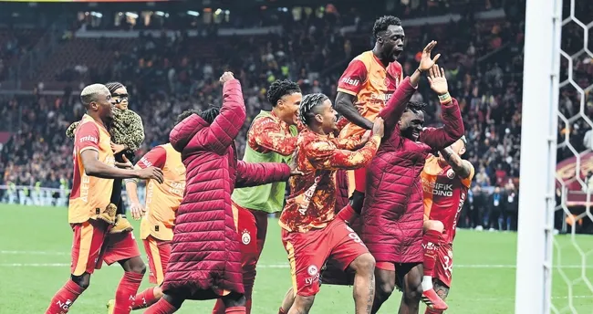 Aslan yedi bitirdi!