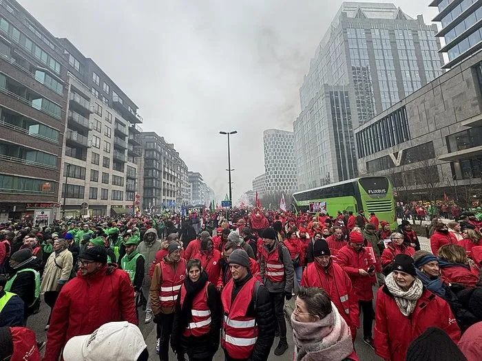 Belçika’da geniş çaplı protesto: 60 bin işçi sokaklarda