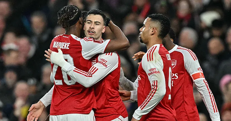 Arsenal, FA Cup’ta güle oynaya turladı!