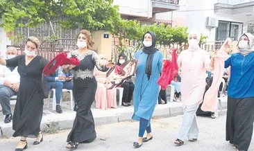 Sağlık çalışanından ‘örnek düğün’