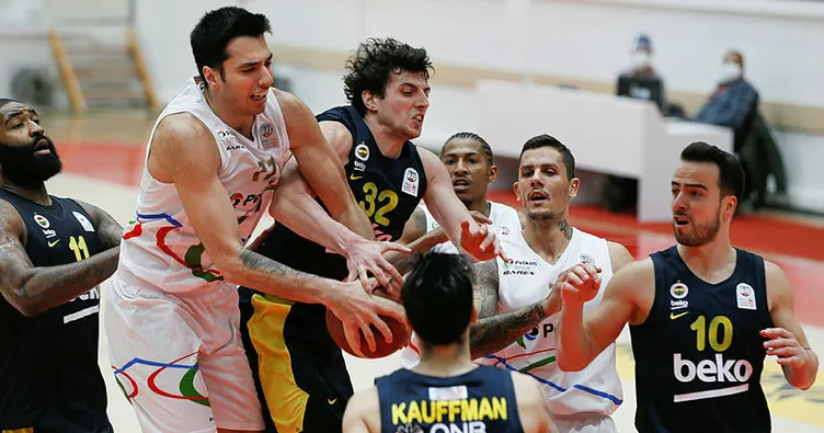 İzmir’de Fenerbahçe Beko kazandı