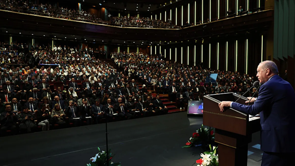 Son Dakika | Başkan Erdoğan: Fırat'ın öbür yakasındaki çocukları asla unutmayacağız haber görseli