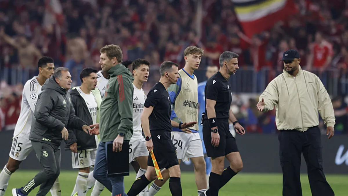 Arda Güler maçtan sonra çılgına döndü! Kırmızı kart gördü – Galeri Arda Güler maçtan sonra çılgına döndü! Kırmızı kart gördü – Galeri