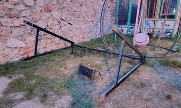 Salıncak demiri 4 yaşındaki çocuğu hayattan kopardı #kocaeli