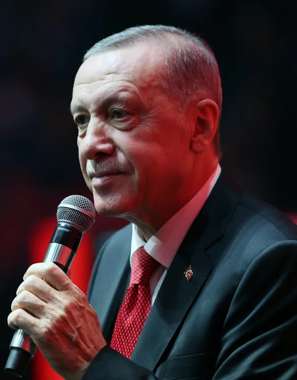 son-dakika-turkiyenin-yuzyili-icin-buyuk-gun-baskan-erdogan-vizyon-belgesini-acikladi-ilk-hedefimiz-yeni-anaya-1666976412065.jpg