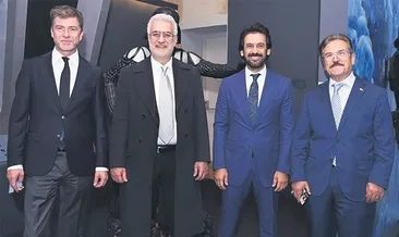 Tamer Karadağlı ve Tan Sağtürk ellerini taşın altına koydular