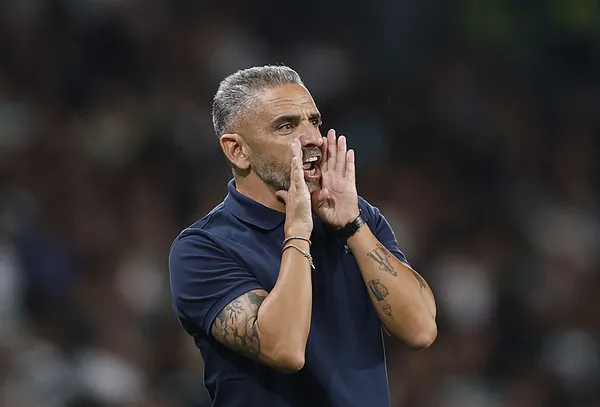 canli-uefa-sampiyonlar-liginde-sporting-lizbon-galatasaray-maci-ne-zaman-saat-kacta-hangi-kanalda-1788970016157.jpeg