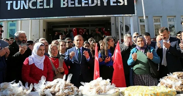 Tunceli’de Afrin şehitleri için niyaz dağıtıldı