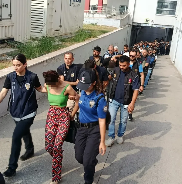narkokapan-operasyonunda-152-kisi-tutuklandi-1752916183655.jpg