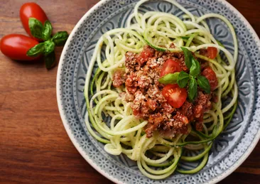 Hem lezzet hem sağlık dolu! Kıymalı kapak spagetti tarifi