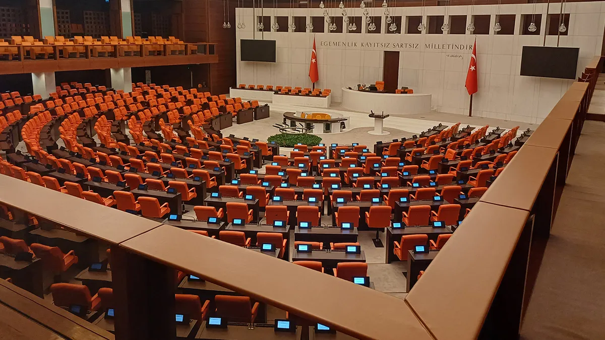 Turizm ve vakıflarla ilgili düzenlemeleri içeren kanun teklifi TBMM Genel Kurulu’nda kabul edildi! Turizm ve vakıflarla ilgili düzenlemeleri içeren kanun teklifi TBMM Genel Kurulu’nda kabul edildi!