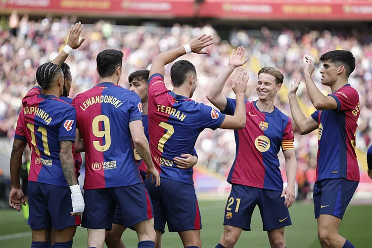 Barcelona’da kaos çıktı! Hansi Flick’e sert tepki | Yıldız isimler çileden çıktı...