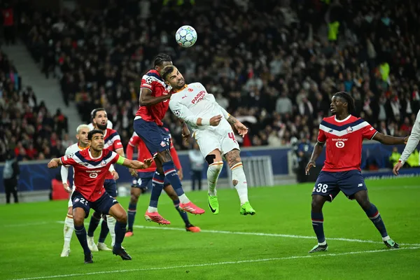 canli-sampiyonlar-liginde-lille-galatasaray-maci-goller-pes-pese-1792604594510.jpg