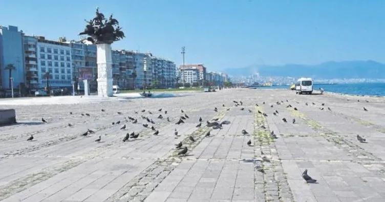 İzmirliler tatile gitti sokaklar bomboş kaldı