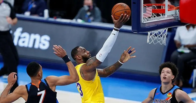 Lakers Thunder’ı LeBron James ile devirdi