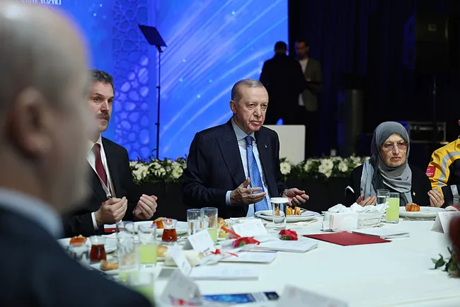 SON DAKİKA I Başkan Erdoğan: Türkiye krize çözüm arıyor