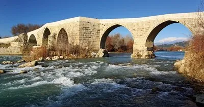 Tarihe tanıklık eden köprüler