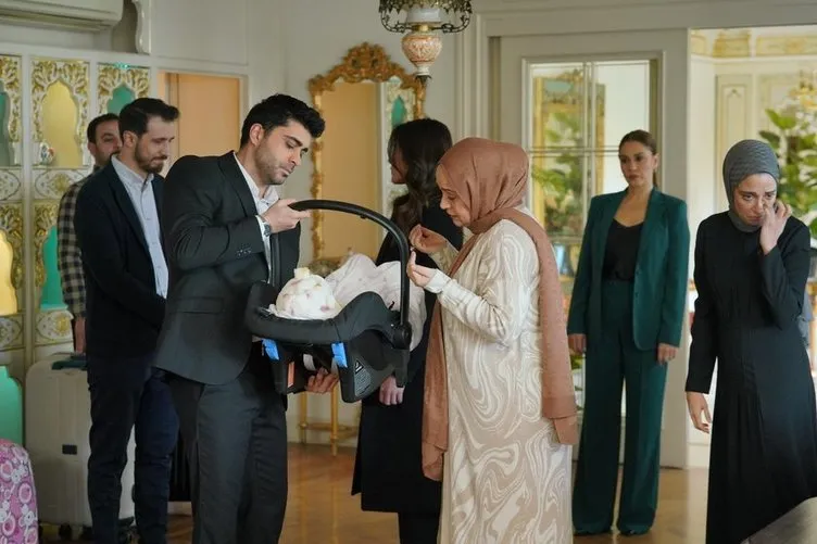 Kızılcık Şerbeti 51.bölüm fragmanı izle! Show TV Kızılcık Şerbeti yeni bölüm fragmanı izle ekranı: Fatih ile Görkem evleniyor!