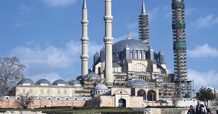 Selimiye’ye Horasan harcıyla restorasyon